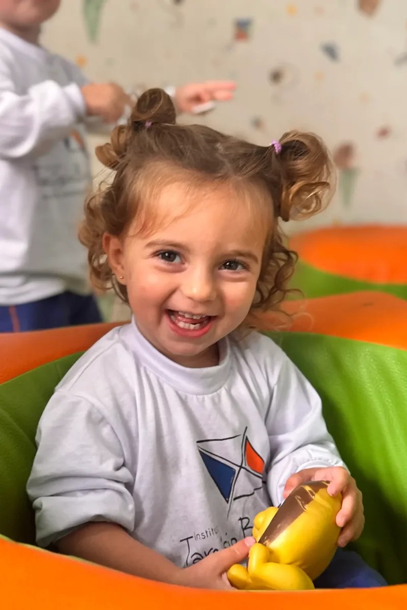 Crianças em atividade educacional no ITB